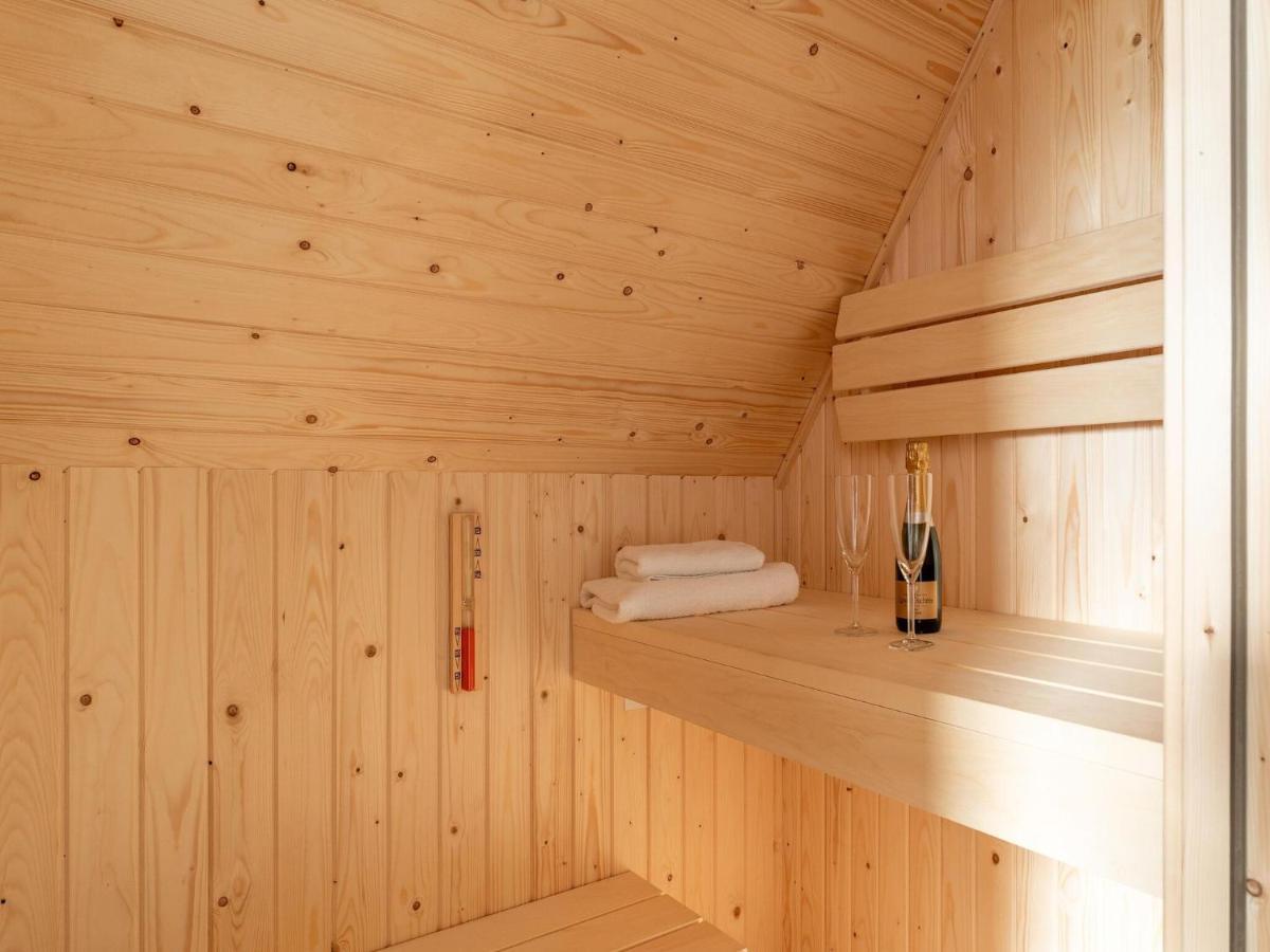 Modern Holiday Home By The Sea With Sauna 스케프네스 외부 사진